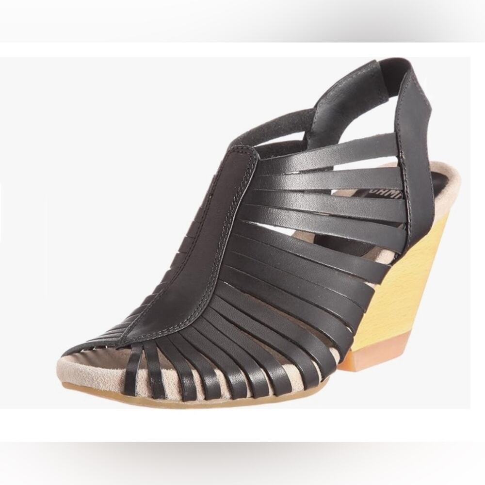 Camper Women “Rachel Wedge Sandals Sz. 39/8.5US Black EUC with Strappy Design